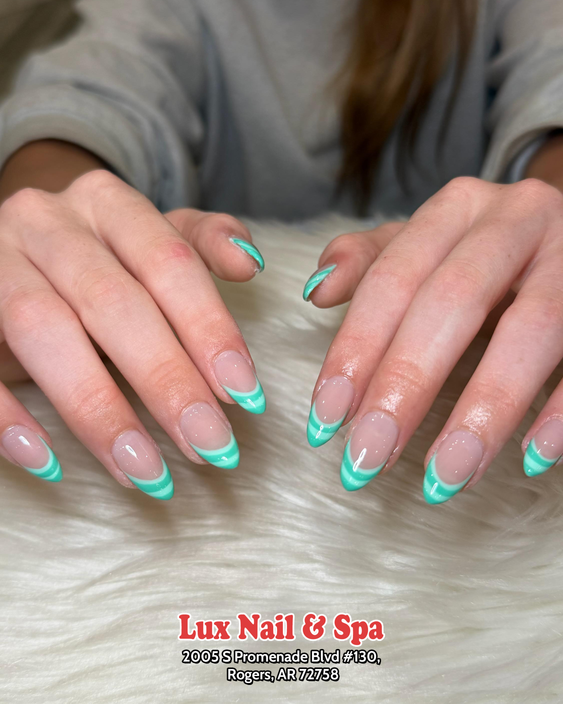  Lux Nail & Spa 